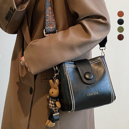 ❄️Sommerfrische 50 % Rabatt!👜Vintage Schultertasche für Damen – Kleine Crossbodytasche mit breitem verstellbarem Gurt und Boho-Details