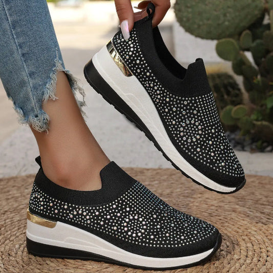 Lässige Slip-on-Sneakers aus Mesh-Gewebe mit Strasssteinen für Damen
