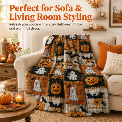 💥 50% rabatt! 🎃 Halloween-flanellteppe i lappete-stil – mykt, koselig og perfekt for sofa, seng og reise. Gresskar, spøkelser og rutemønster i varme høstfarger 🍂